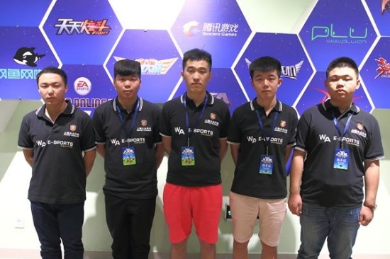TL 3-0 C9：北美银河战舰彻底沉船！C9惨遭横扫无缘成都MSI