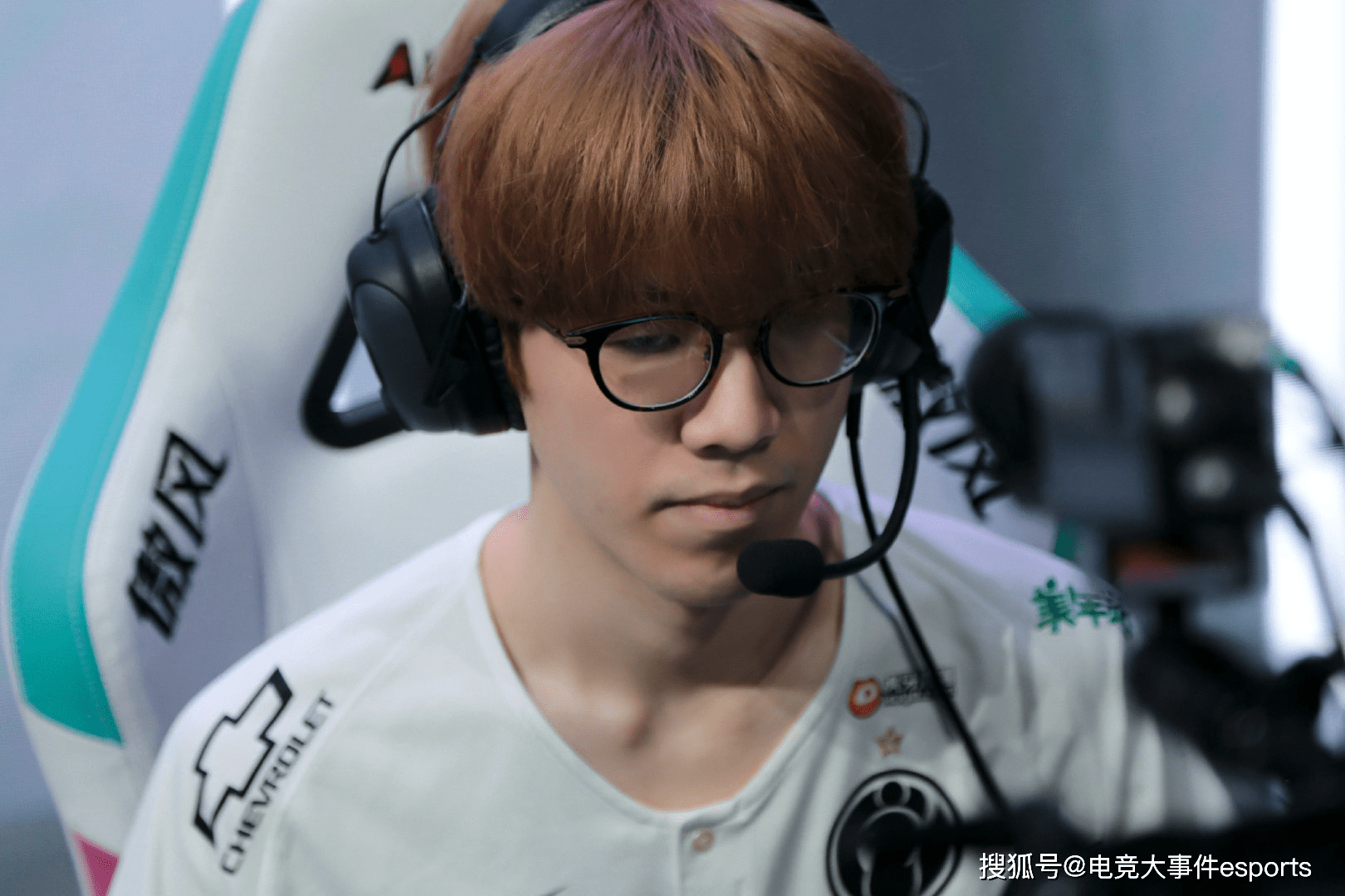 与决